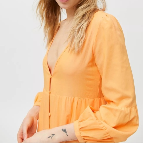 Urban Outfitters Briella Plunging Button-Front Maxi Dress - Picture 4 of 10